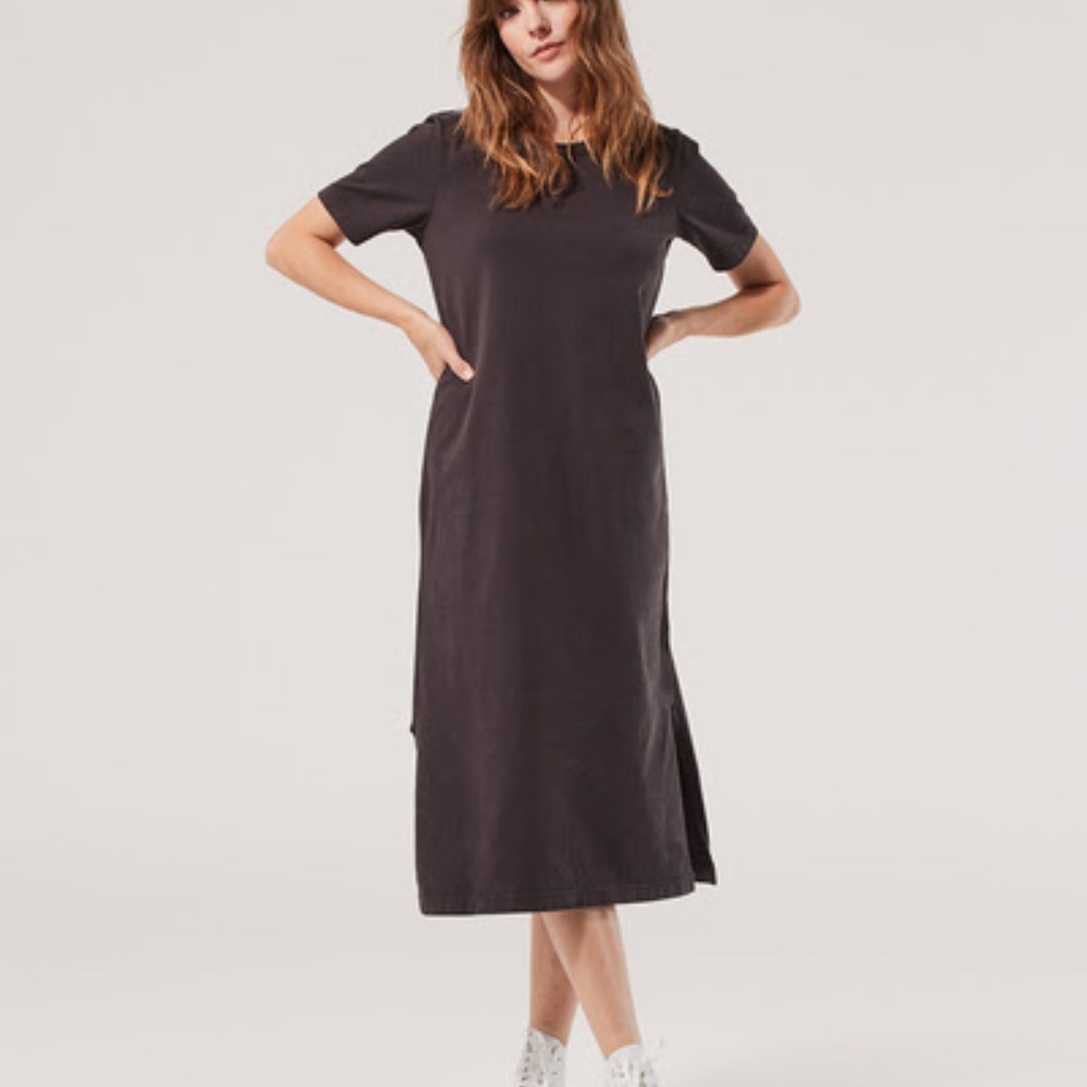 Pact Women's Black Weekend Dress Medium T Shirt Dress Slit Sides